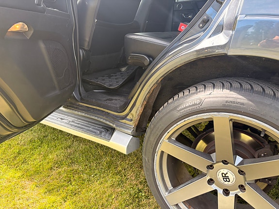 Mitsubishi Pajero 13 of 30