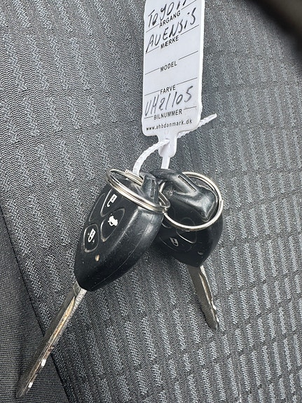 Toyota Avensis 20 of 23