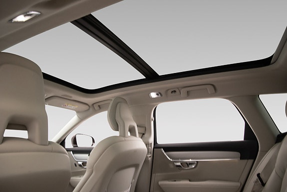 Volvo V90 25 of 29