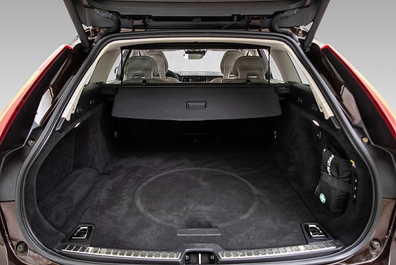 Volvo V90 28 of 29