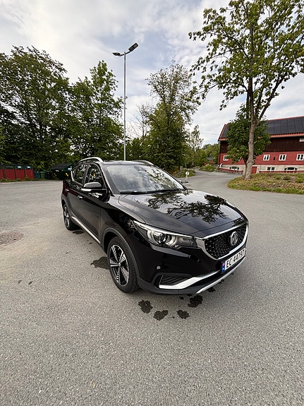 MG ZS EV 8 of 12