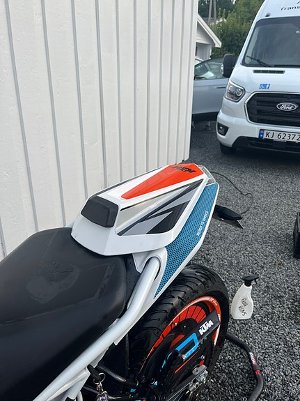 KTM 390 Duke 13 of 14