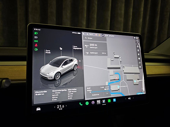 Tesla Model Y 29 of 30