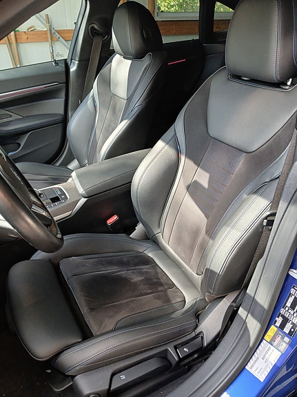 BMW i4 6 of 12
