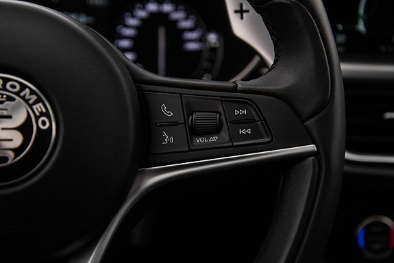 Alfa Romeo Stelvio 20 of 28