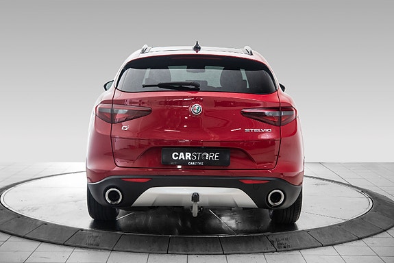 Alfa Romeo Stelvio 6 of 28