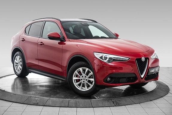 Alfa Romeo Stelvio 8 of 28
