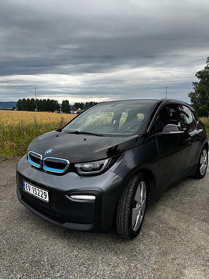 BMW i3 2 of 20
