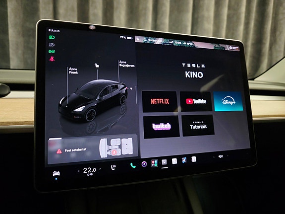 Tesla Model Y 29 of 30