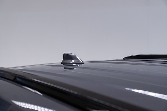 Toyota RAV4 Plug-in Hybrid 14 of 30