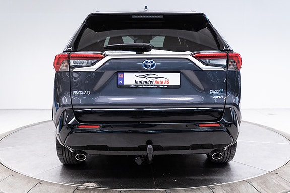 Toyota RAV4 Plug-in Hybrid 4 of 30