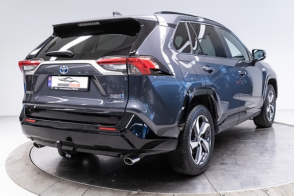 Toyota RAV4 Plug-in Hybrid 9 of 30