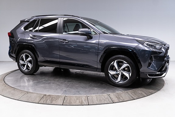 Toyota RAV4 Plug-in Hybrid 13 of 30