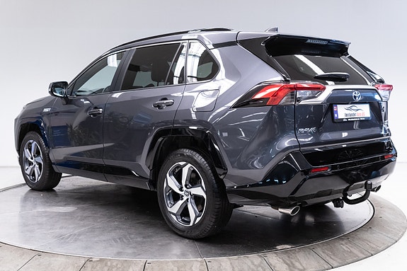 Toyota RAV4 Plug-in Hybrid 25 of 30
