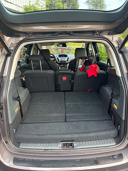 Ford Grand C-MAX 12 of 12
