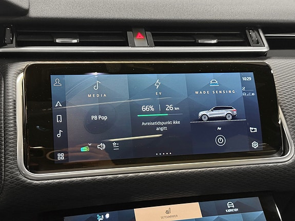 Land Rover Range Rover Velar 23 of 28