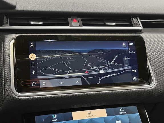 Land Rover Range Rover Velar 24 of 28