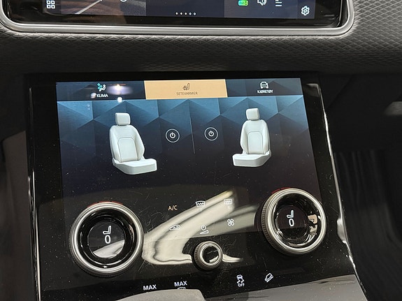 Land Rover Range Rover Velar 21 of 28