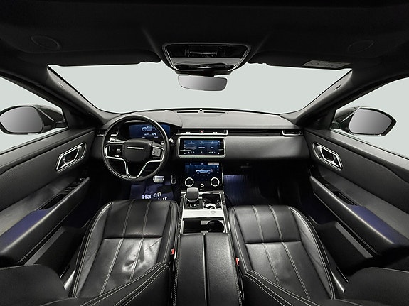 Land Rover Range Rover Velar 12 of 28