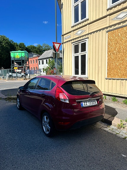 Ford Fiesta 6 of 14