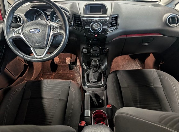 Ford Fiesta 9 of 14