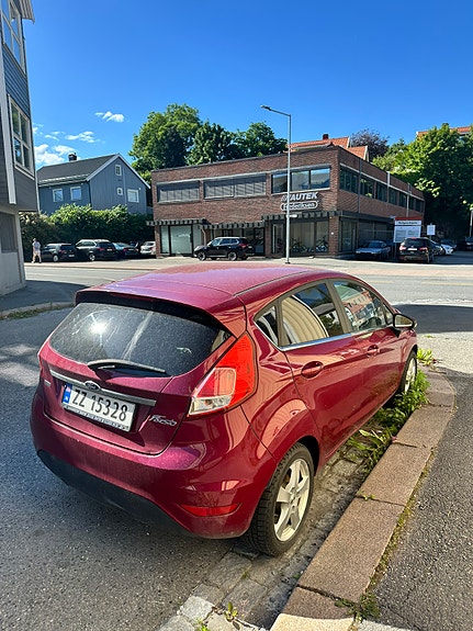 Ford Fiesta 3 of 14