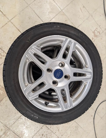 Ford Fiesta 13 of 14