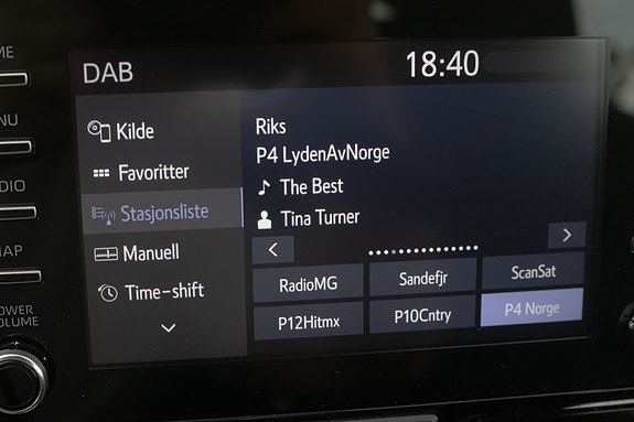 Toyota Yaris 24 of 30