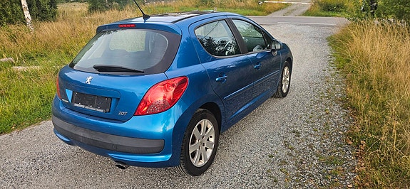 Peugeot 207 8 of 19