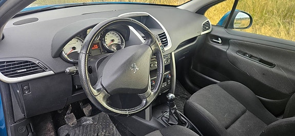 Peugeot 207 11 of 19