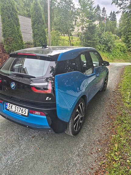 BMW i3 3 of 7