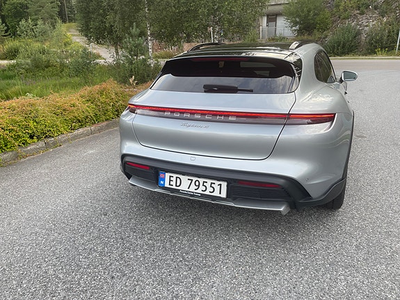 Porsche Taycan 4 4 of 30