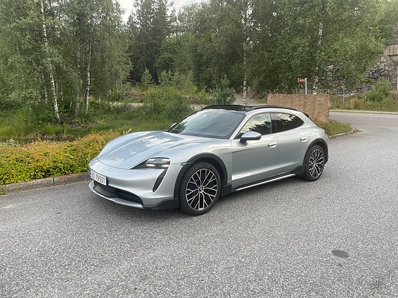 Porsche Taycan 4 2 of 30