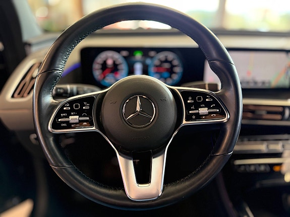 Mercedes-Benz EQC400 19 of 30