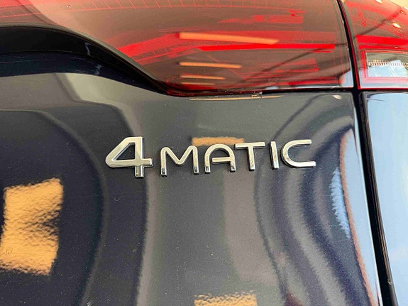 Mercedes-Benz EQC400 24 of 30