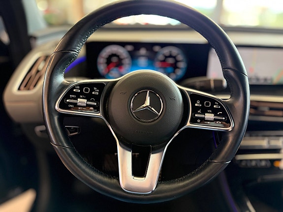 Mercedes-Benz EQC400 16 of 30