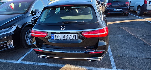 Mercedes-Benz E220 d 8 of 17