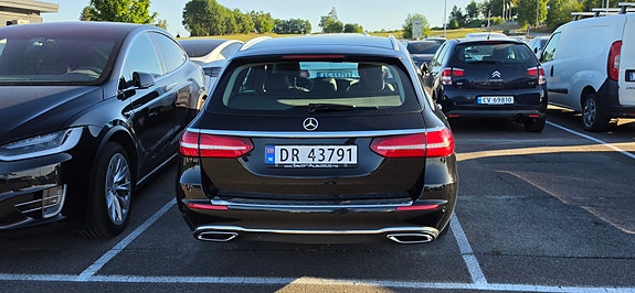 Mercedes-Benz E220 d 5 of 17