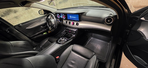 Mercedes-Benz E220 d 15 of 17