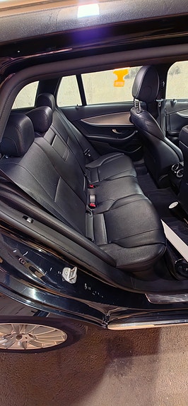 Mercedes-Benz E220 d 11 of 17