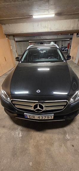 Mercedes-Benz E220 d 17 of 17