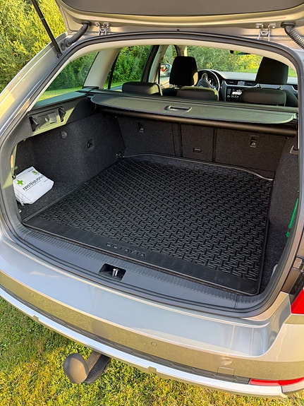 Skoda Octavia Scout 7 of 18