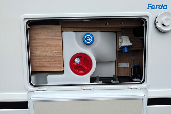 Weinsberg CaraCore 650 MEG | Helintegrert bobil på B-sertifikat! | Automat | Under 7m | Solcelle | Isofix 19 of 30