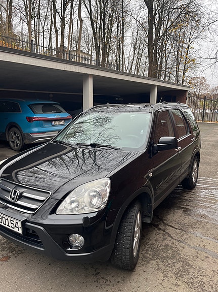 Honda CR-V 3 of 11