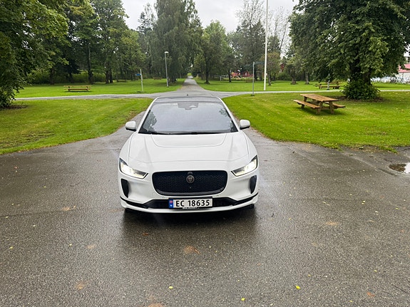 Jaguar I-PACE 4 of 30