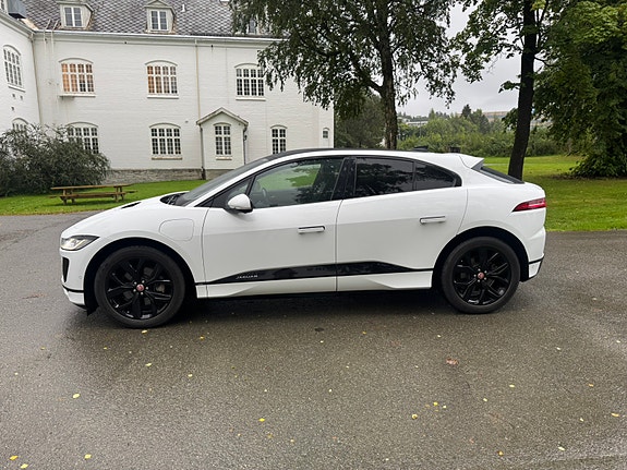 Jaguar I-PACE 6 of 30