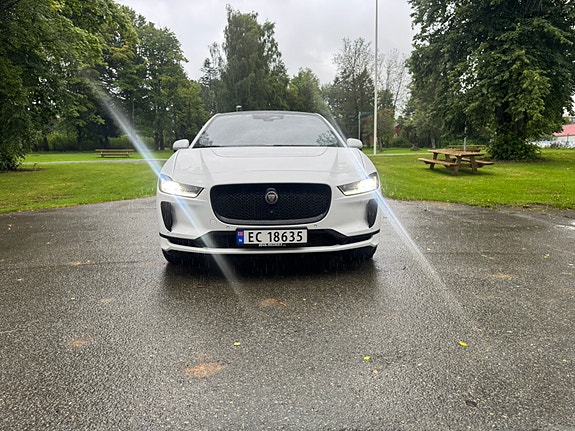 Jaguar I-PACE 3 of 30