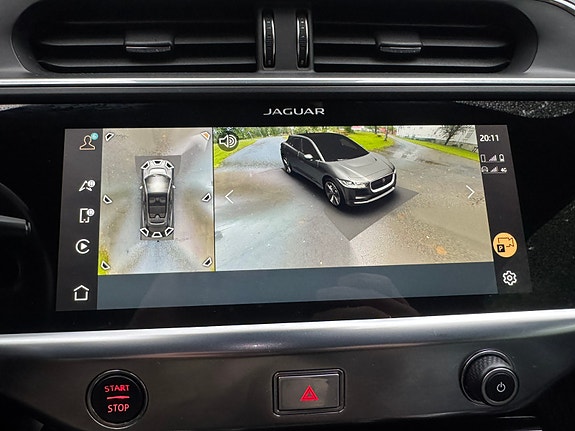 Jaguar I-PACE 23 of 30