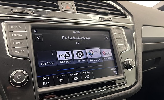 Volkswagen Tiguan 14 of 17