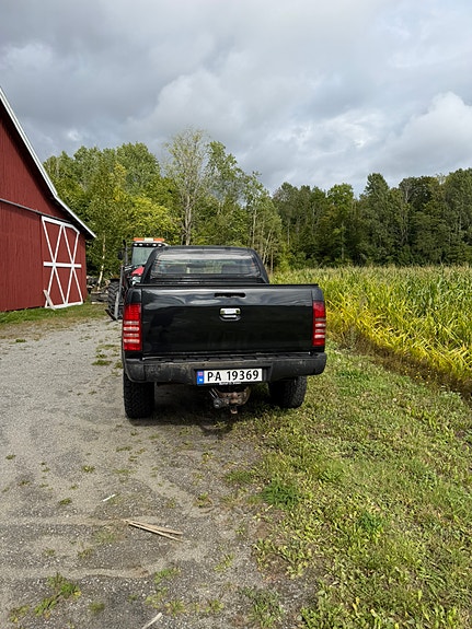 Toyota HiLux 6 of 17